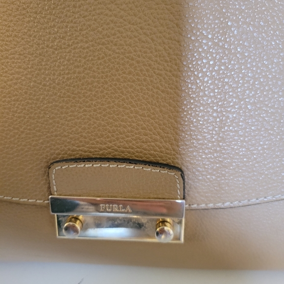 Beautiful Furla Tan Genuin leather Tote bag - Picture 10 of 16